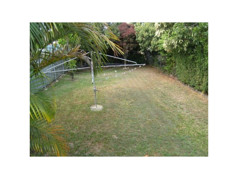 12 Dunbar St, Margate QLD 4019