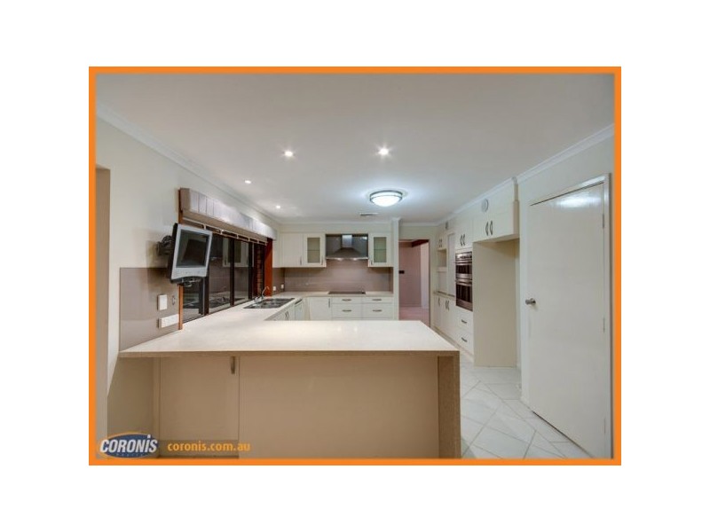 3 Rosella Court, Ferny Hills QLD 4055