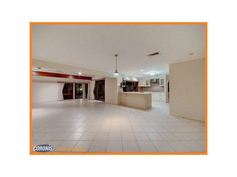 3 Rosella Court, Ferny Hills QLD 4055