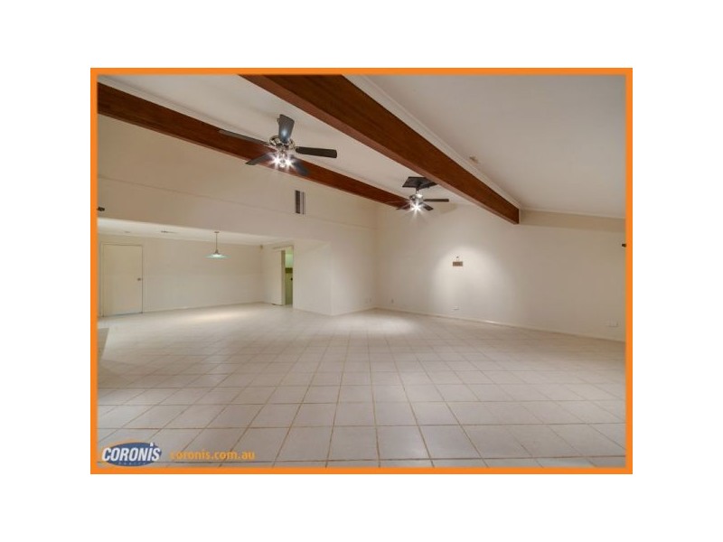 3 Rosella Court, Ferny Hills QLD 4055