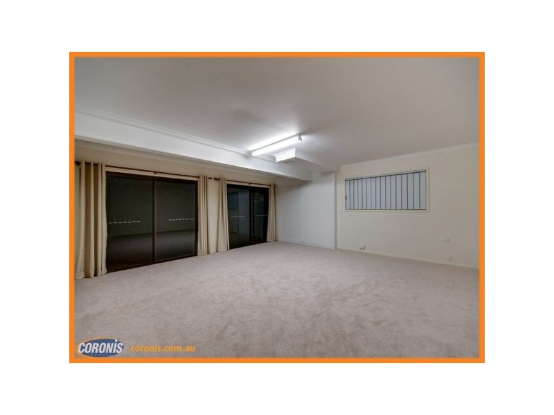 3 Rosella Court, Ferny Hills QLD 4055