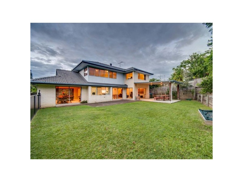 11 Rannoch Place, Ferny Grove QLD 4055