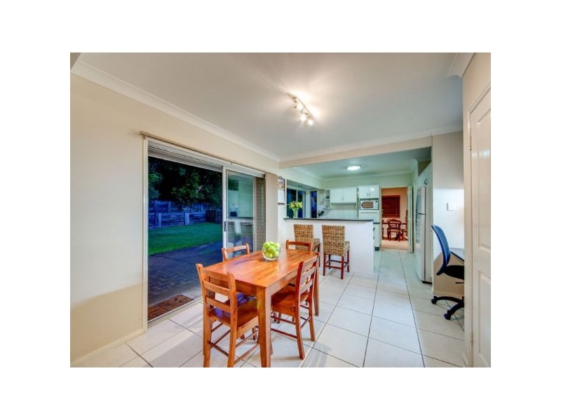 11 Rannoch Place, Ferny Grove QLD 4055