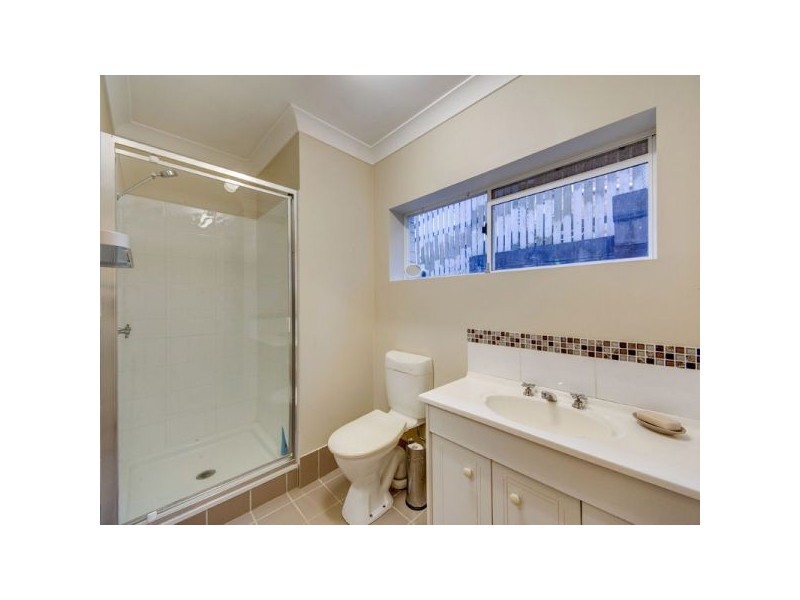 11 Rannoch Place, Ferny Grove QLD 4055