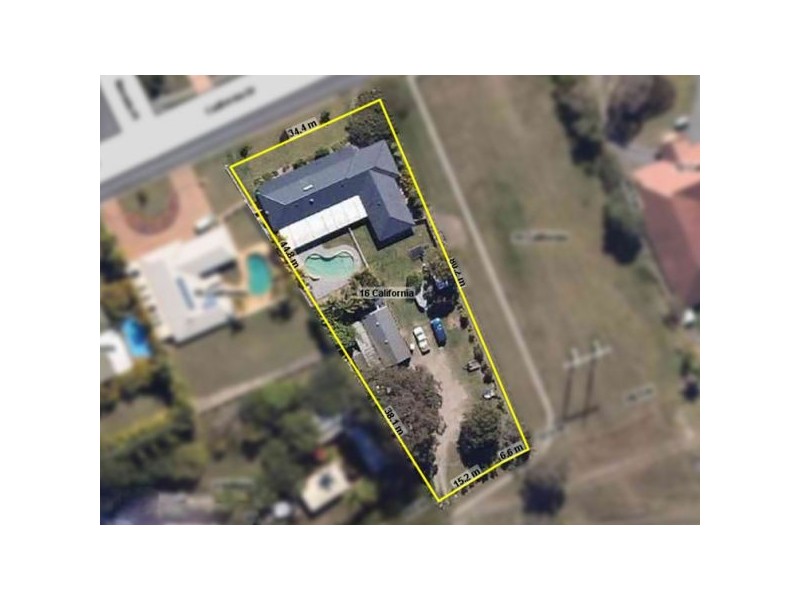 16 California Drive, Oxenford QLD 4210