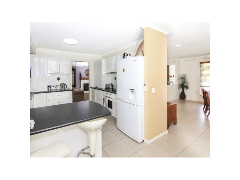 16 California Drive, Oxenford QLD 4210