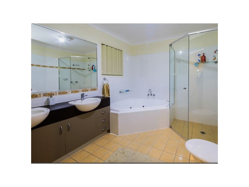 64 Graywillow Boulevard, Oxenford QLD 4210