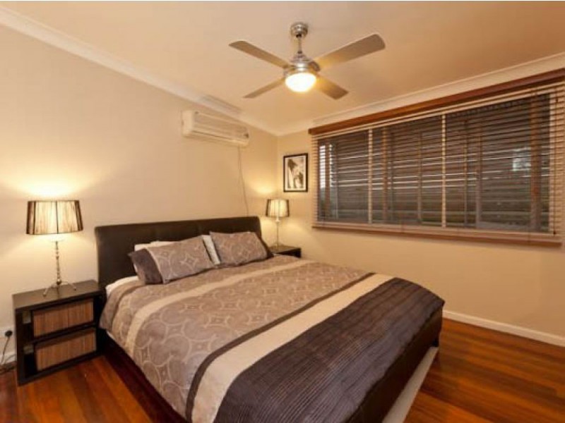 3 Pylara Crescent, Ferny Hills QLD 4055