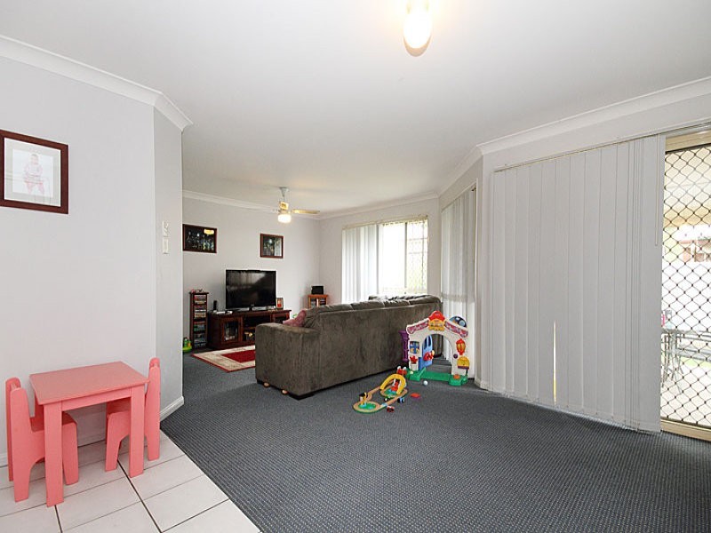 10 Robson Street, Forest Lake QLD 4078