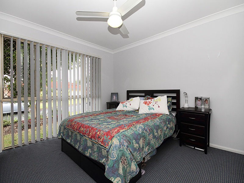 10 Robson Street, Forest Lake QLD 4078