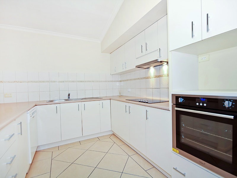 11 Somerset Close, Forest Lake QLD 4078