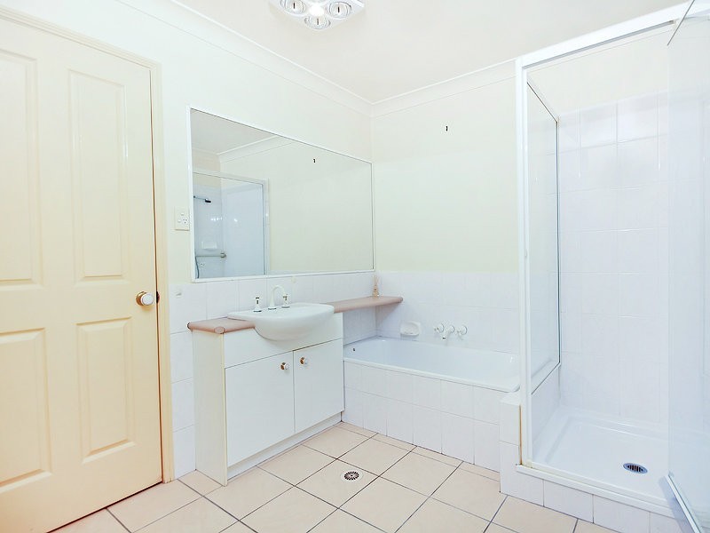 11 Somerset Close, Forest Lake QLD 4078