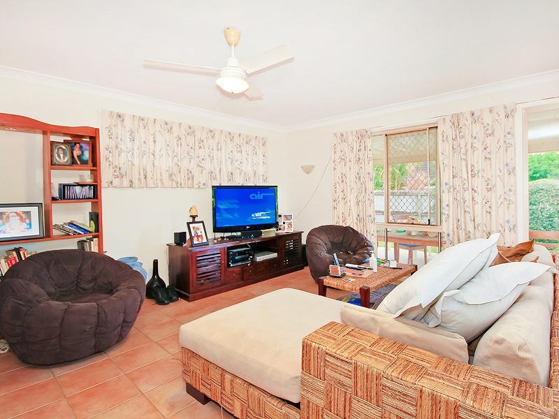 10 Bannister Place, Forest Lake QLD 4078