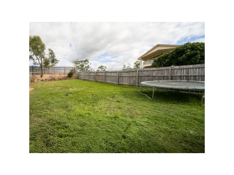 2/86 Kincaid Drive, Highland Park QLD 4211