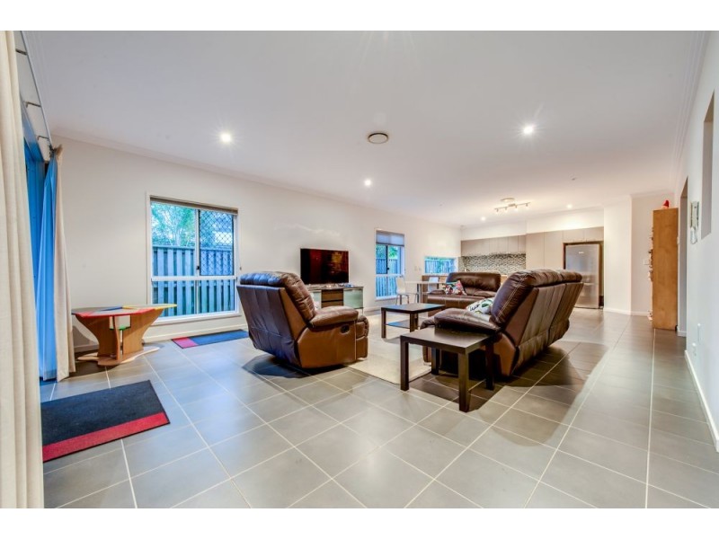 72 Collett Street, Eight Mile Plains QLD 4113