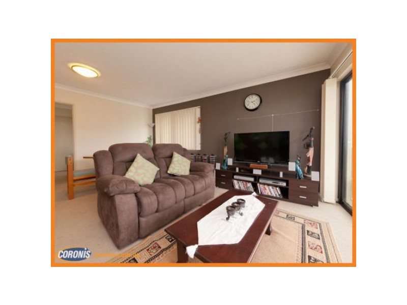 4/11 Dix, Redcliffe QLD 4020