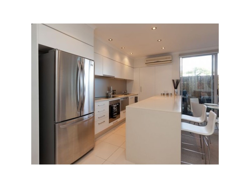 202/18 Richmond Road, Morningside QLD 4170