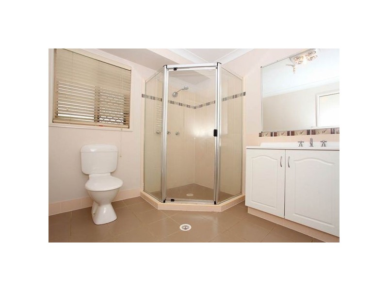 2 Sunny Street, Doolandella QLD 4077