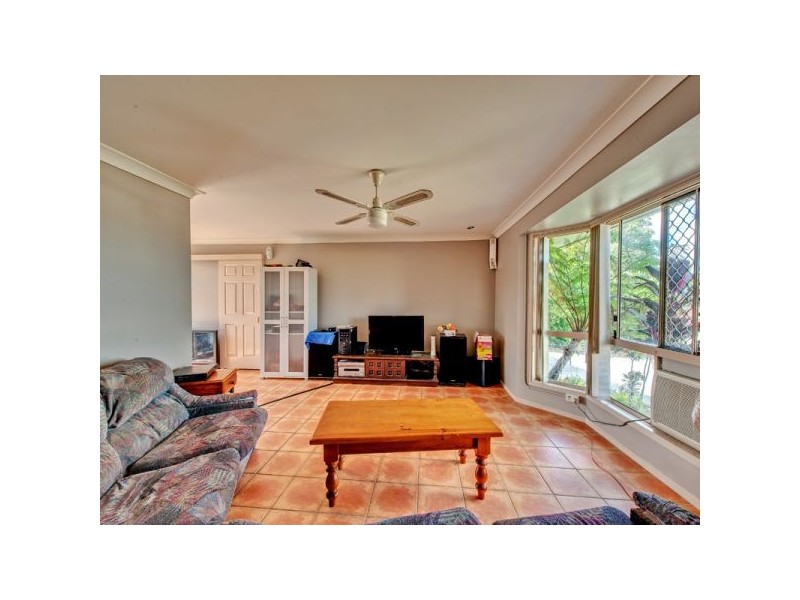 72 Overland Drive, Edens Landing QLD 4207
