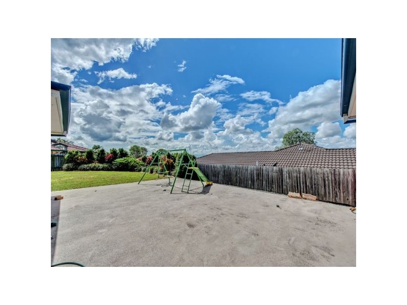 72 Overland Drive, Edens Landing QLD 4207