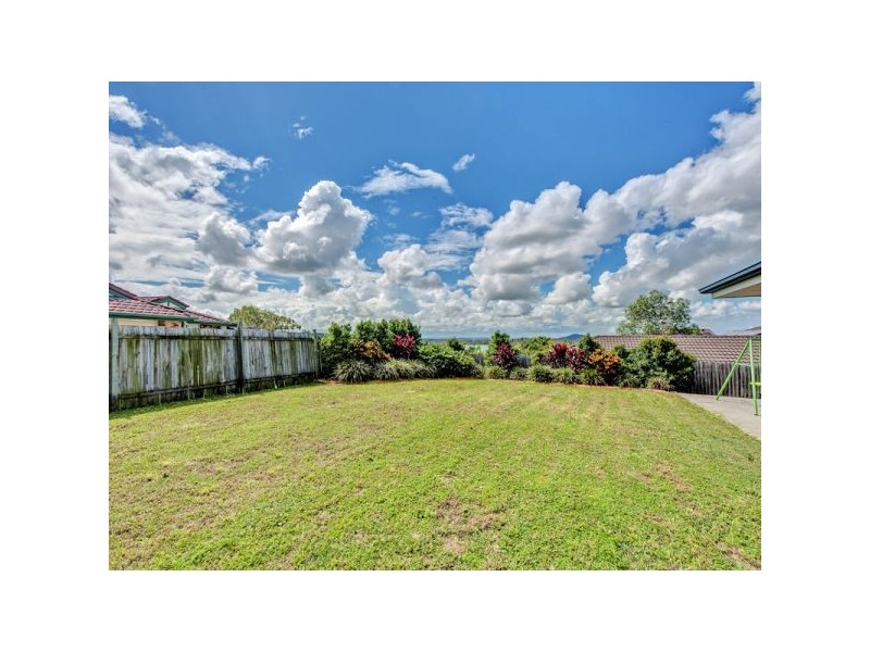 72 Overland Drive, Edens Landing QLD 4207