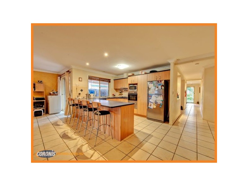 9 Booloumba Crescent, Forest Lake QLD 4078