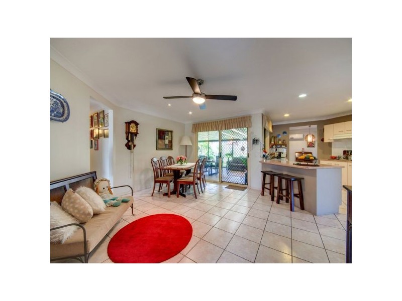 24 Kurrajong Drive, Warner QLD 4500