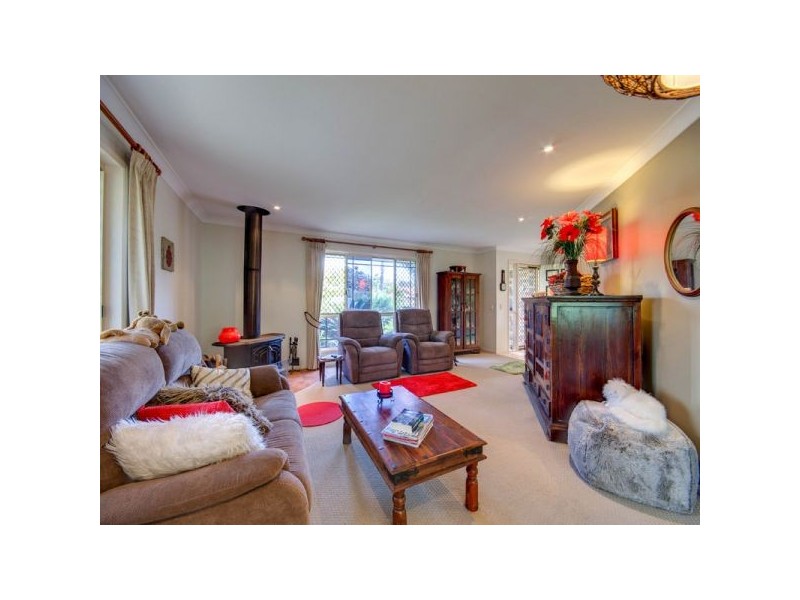 24 Kurrajong Drive, Warner QLD 4500