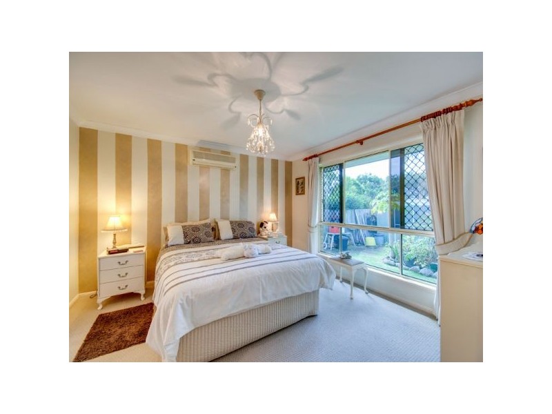 24 Kurrajong Drive, Warner QLD 4500