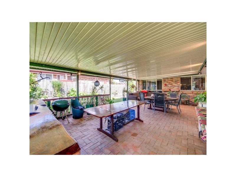 24 Kurrajong Drive, Warner QLD 4500