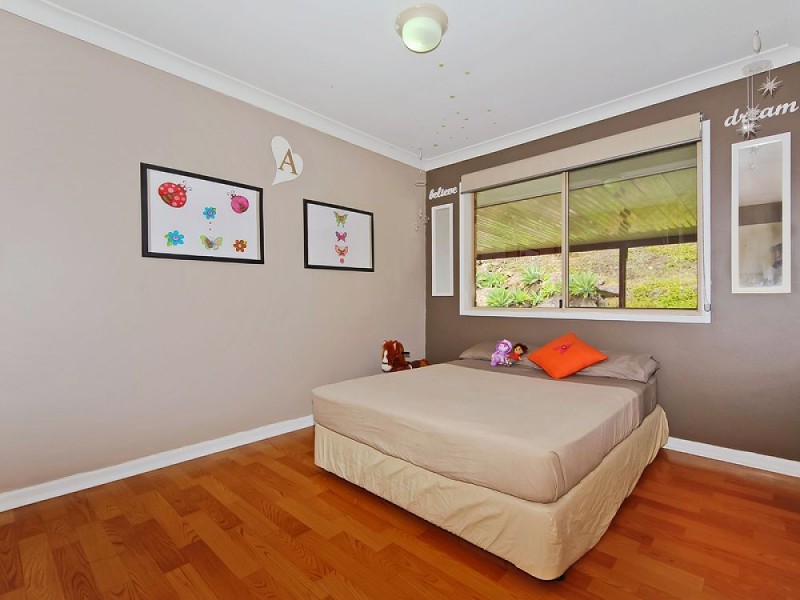 102 Explorers Way, Highland Park QLD 4211