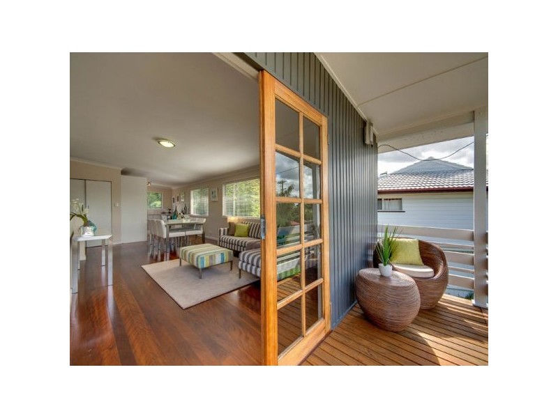 10 Ferny Way, Ferny Hills QLD 4055