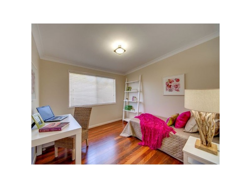 10 Ferny Way, Ferny Hills QLD 4055