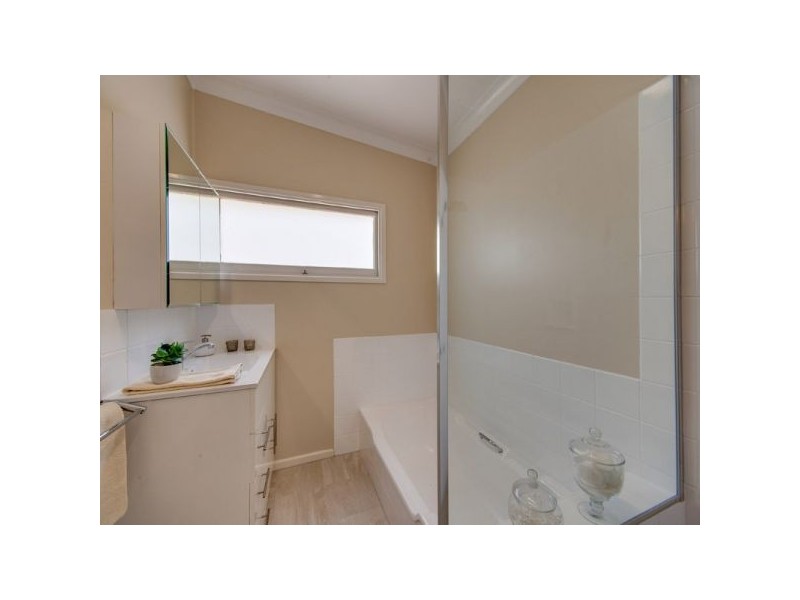 10 Ferny Way, Ferny Hills QLD 4055