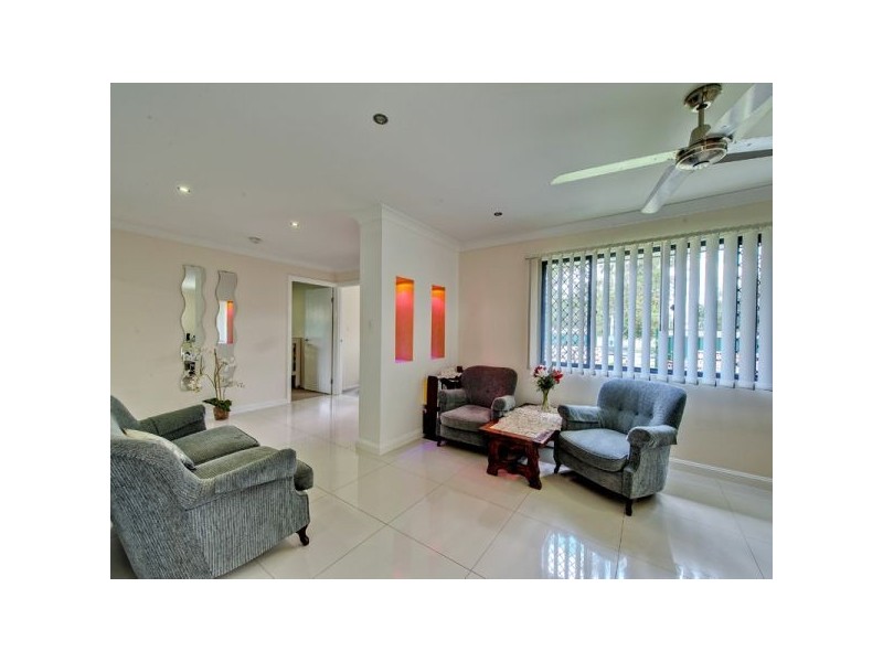 156 Middle Road, Boronia Heights QLD 4124