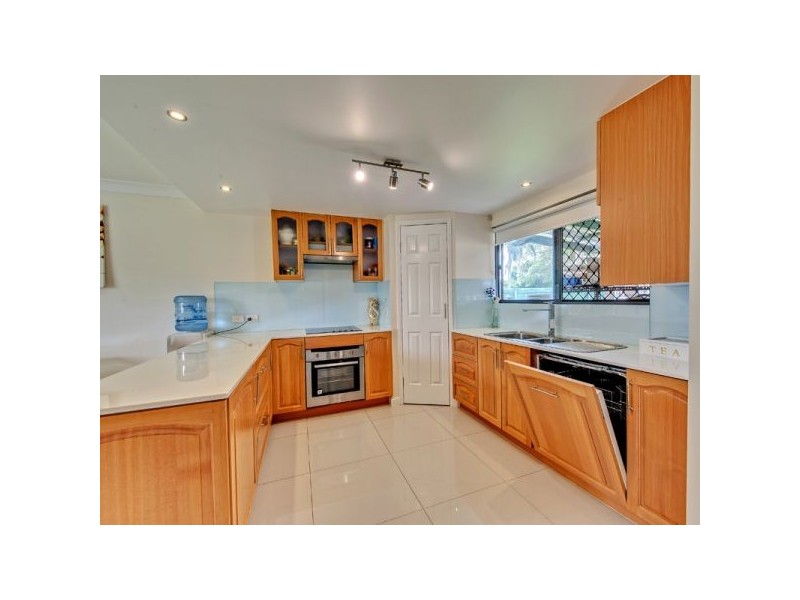 156 Middle Road, Boronia Heights QLD 4124