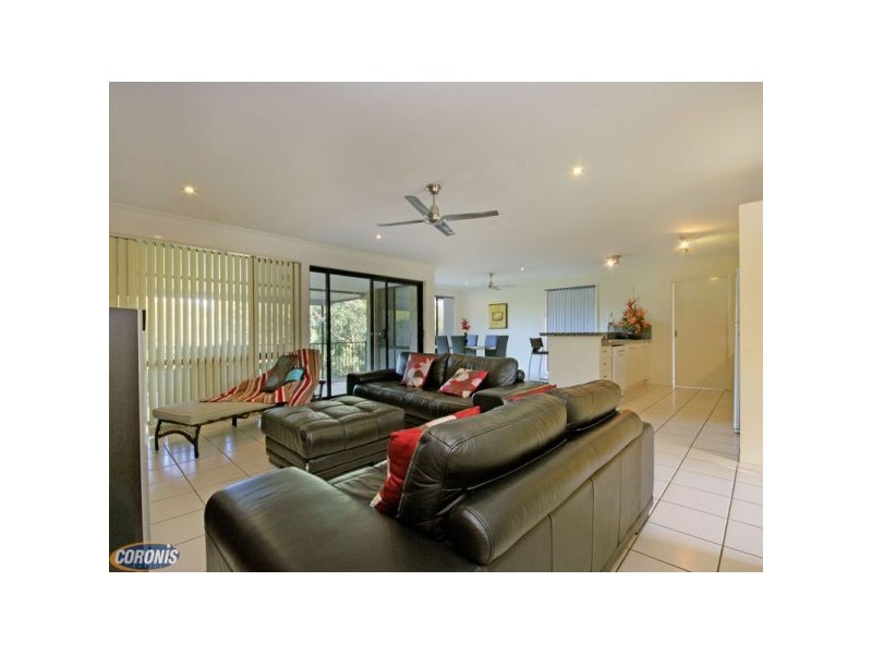 53 Kirri Avenue, Petrie QLD 4502