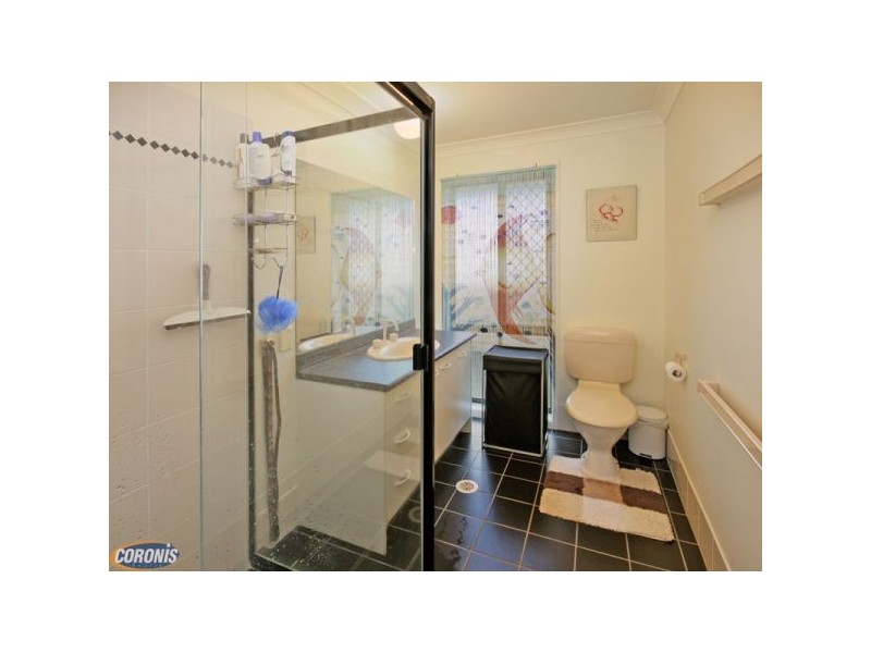 53 Kirri Avenue, Petrie QLD 4502