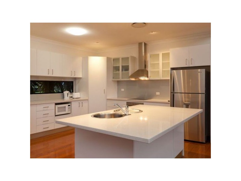 1 Colin Place, Cashmere QLD 4500