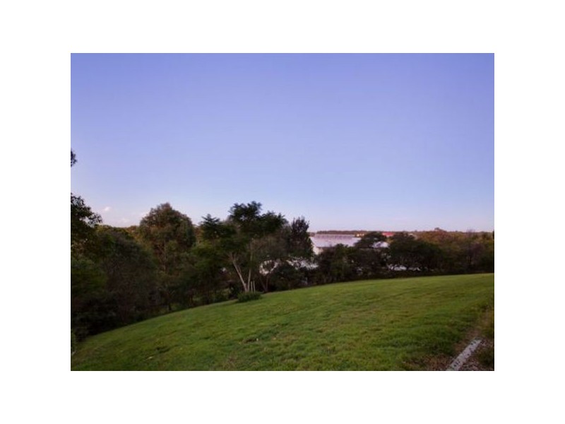 1 Colin Place, Cashmere QLD 4500