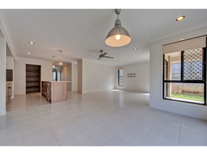 39 Davies Street, Goodna QLD 4300