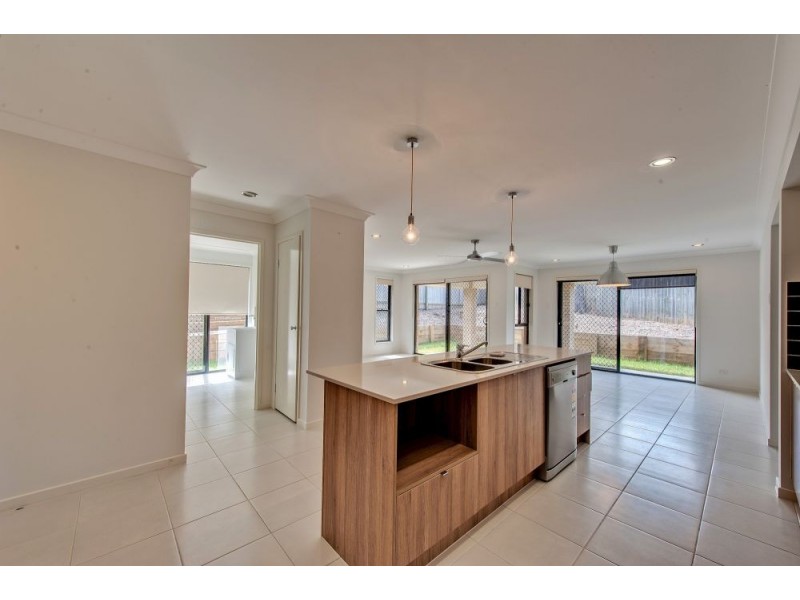 39 Davies Street, Goodna QLD 4300