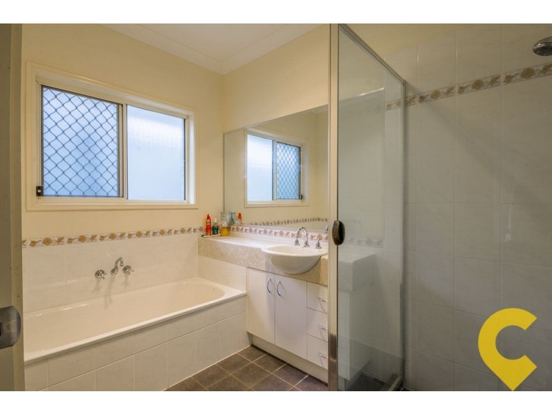 4 Birdwing Court, Springfield Lakes QLD 4300