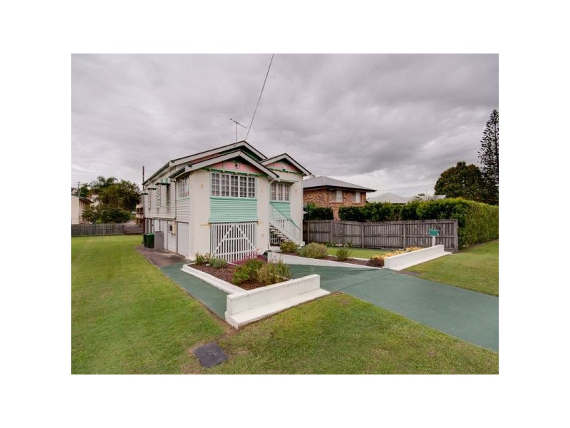 16 Hutchins Street, Kedron QLD 4031