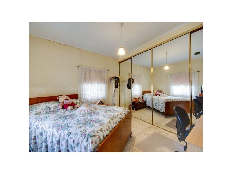 16 Hutchins Street, Kedron QLD 4031