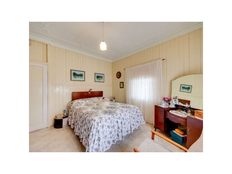 16 Hutchins Street, Kedron QLD 4031