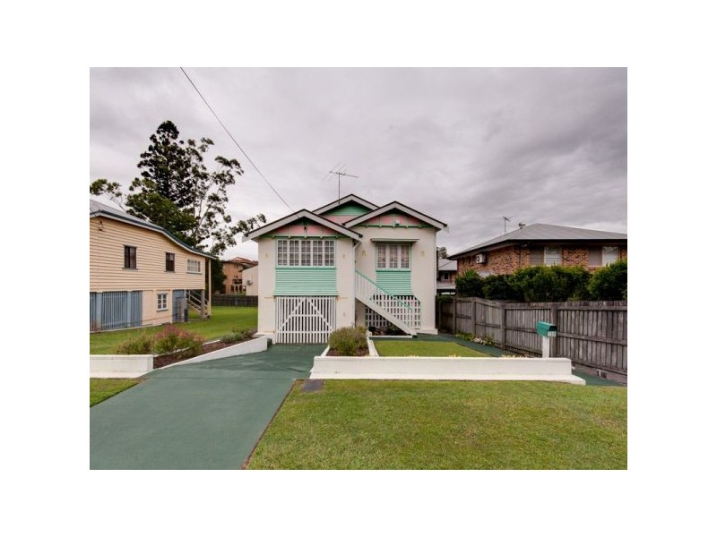 16 Hutchins Street, Kedron QLD 4031