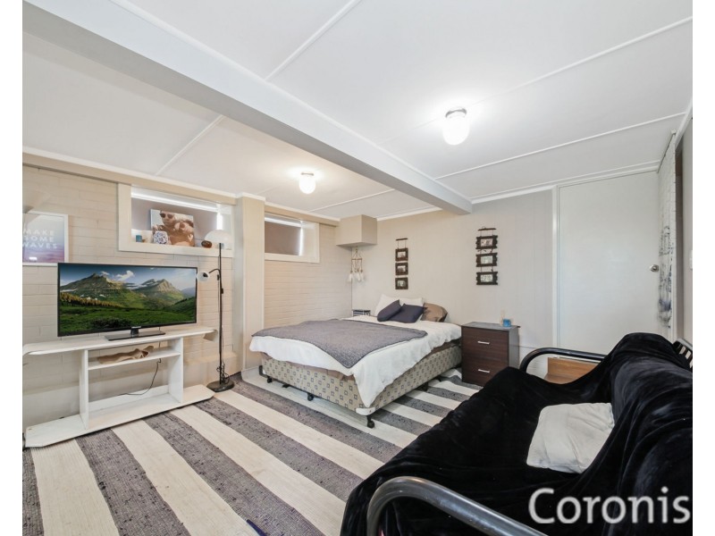 12 Grove Avenue, Arana Hills QLD 4054