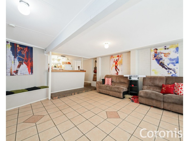 12 Grove Avenue, Arana Hills QLD 4054