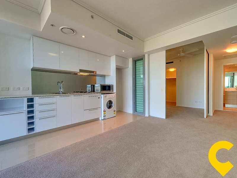 11205/8 Harbour Road, Hamilton QLD 4007